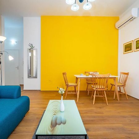 History Apartments Center زادار المظهر الخارجي الصورة