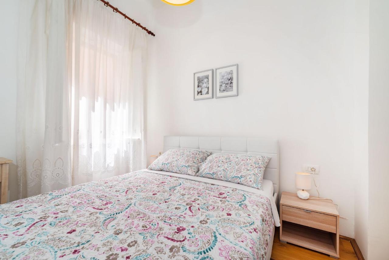 History Apartments Center زادار المظهر الخارجي الصورة