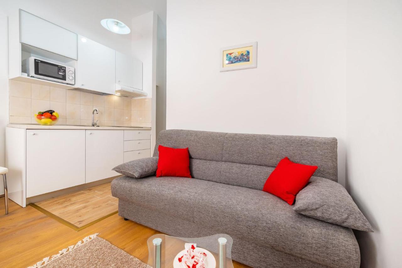 History Apartments Center زادار المظهر الخارجي الصورة