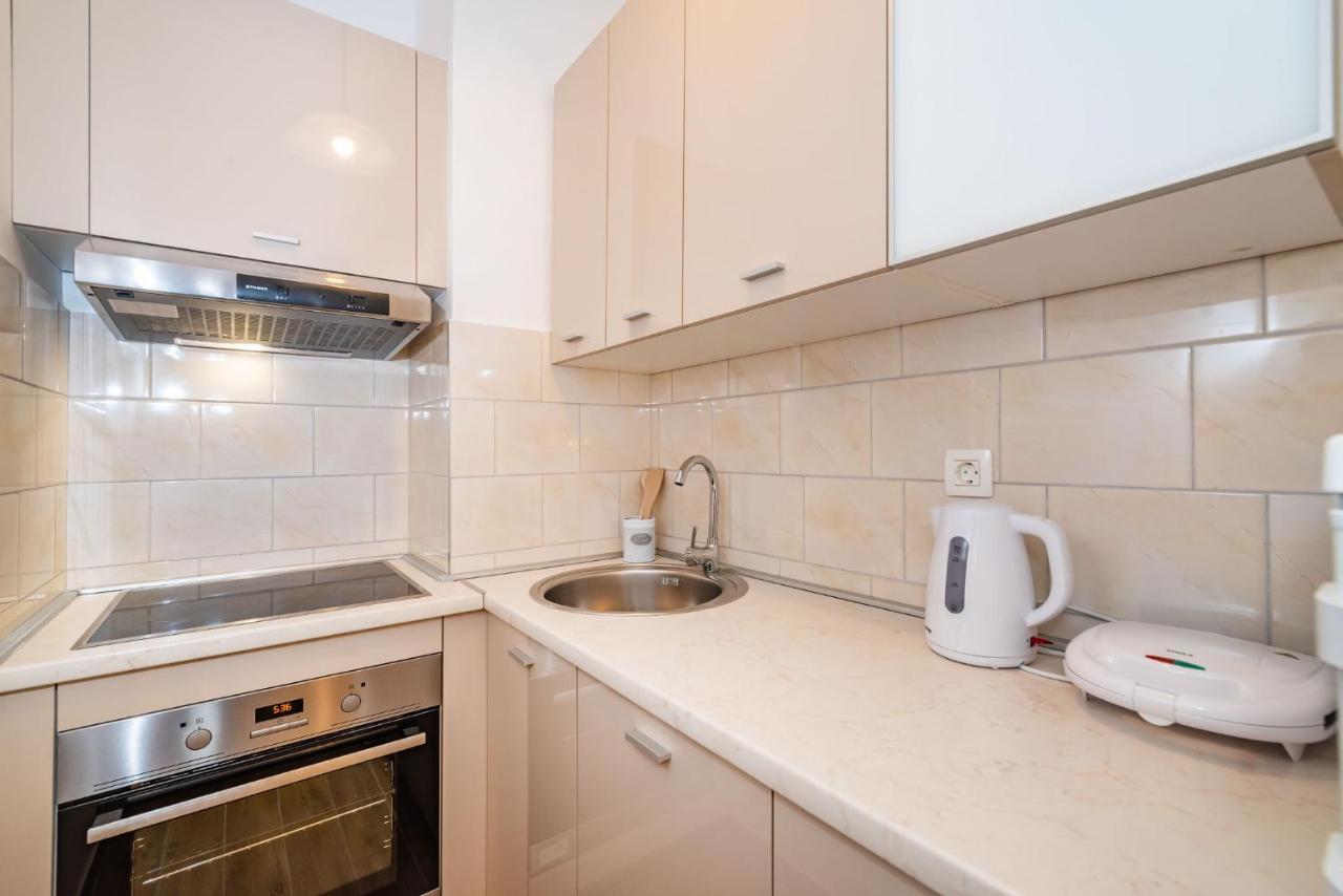 History Apartments Center زادار المظهر الخارجي الصورة
