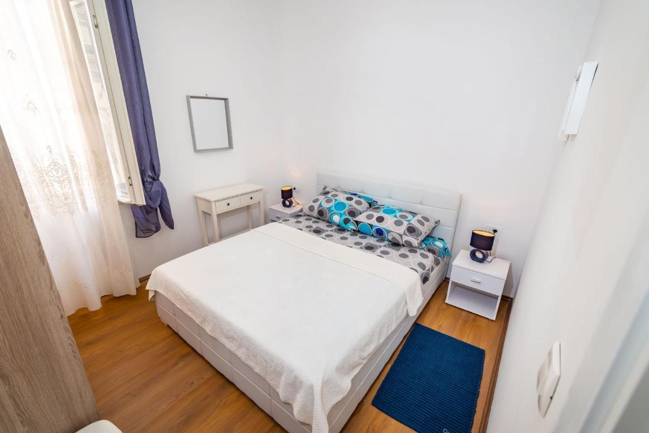 History Apartments Center زادار المظهر الخارجي الصورة