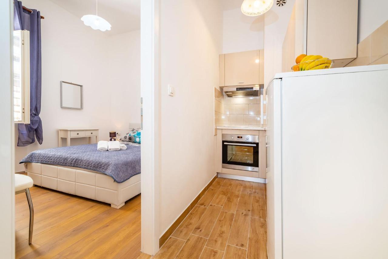 History Apartments Center زادار المظهر الخارجي الصورة