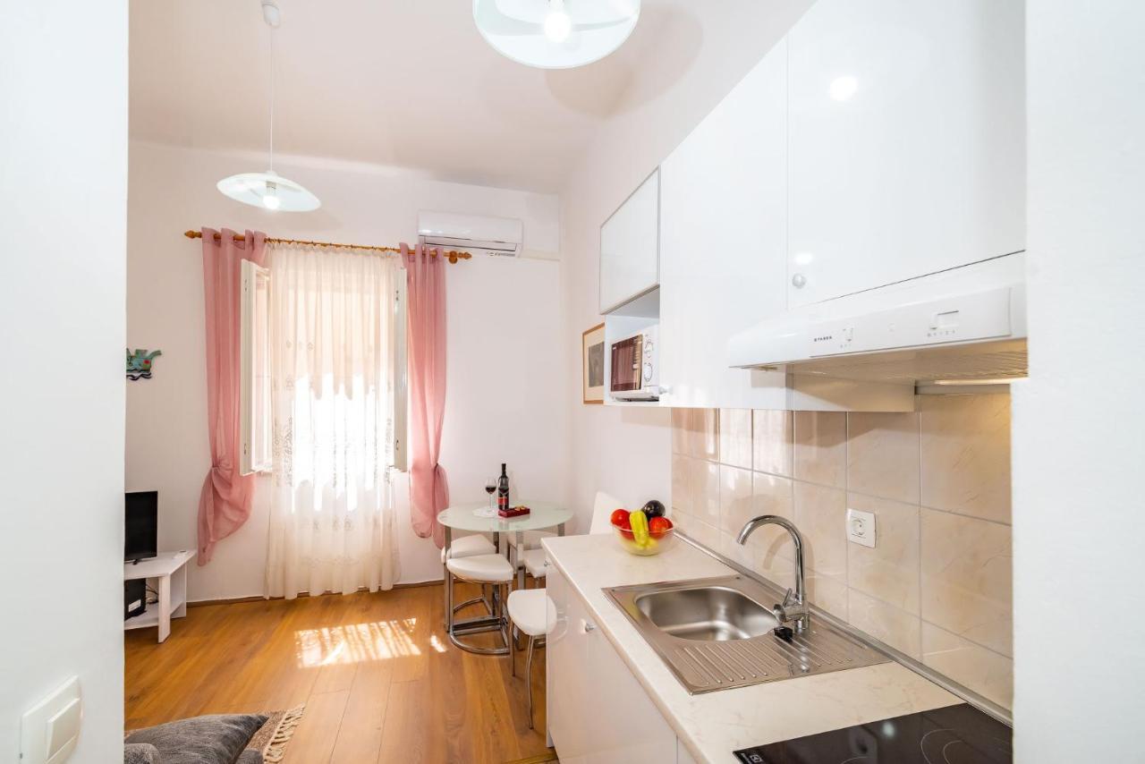 History Apartments Center زادار المظهر الخارجي الصورة