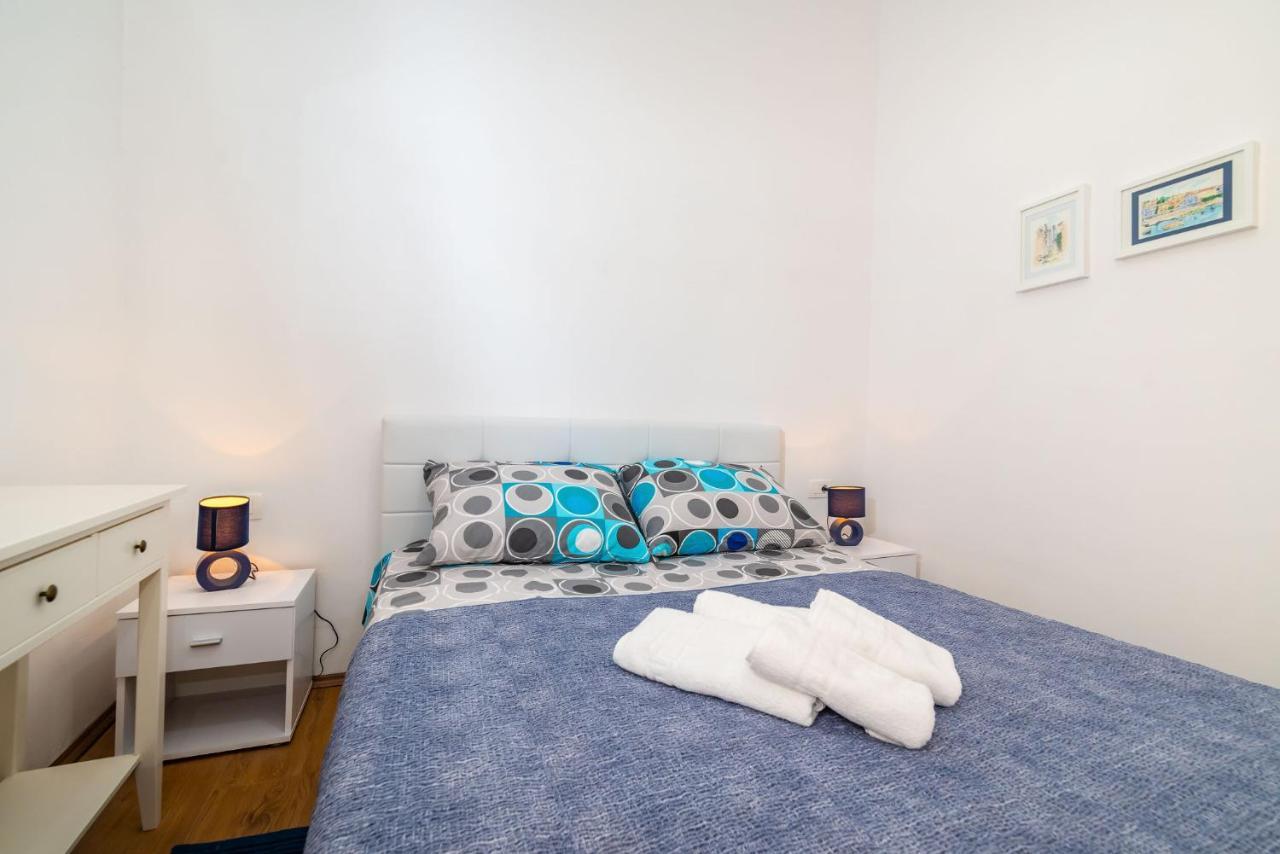 History Apartments Center زادار المظهر الخارجي الصورة