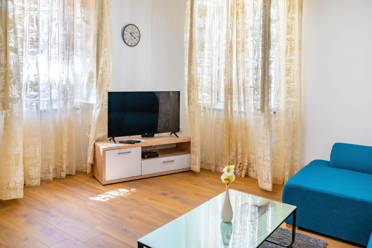 History Apartments Center زادار المظهر الخارجي الصورة